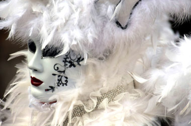 Venice Carnival costumes:  where to rent a historical one